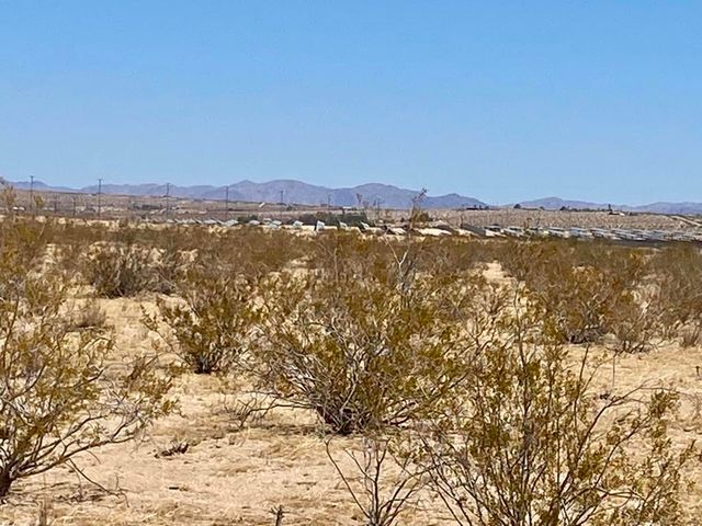 112 Amboy Road, 29 Palms, CA 92277