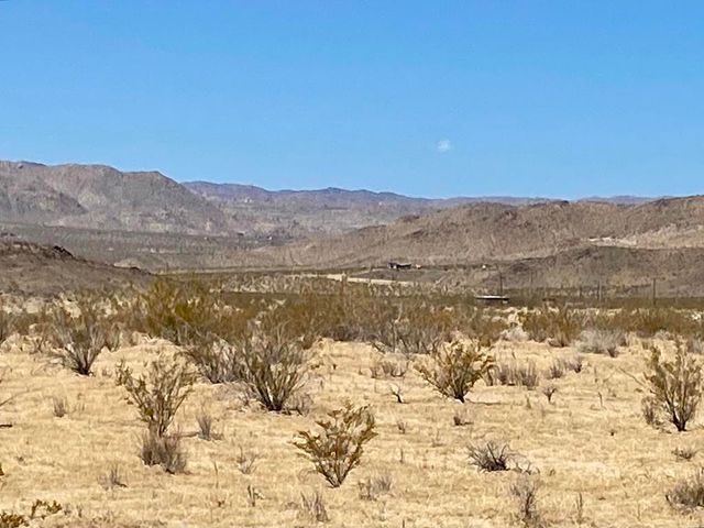112 Amboy Road, 29 Palms, CA 92277