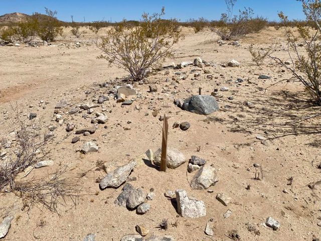 112 Amboy Road, 29 Palms, CA 92277