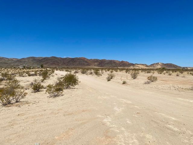 112 Amboy Road, 29 Palms, CA 92277