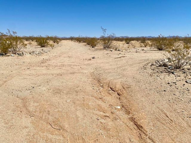 112 Amboy Road, 29 Palms, CA 92277