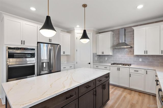 26644 Hidden Ridge Drive, Chesterfield Township, MI 48051