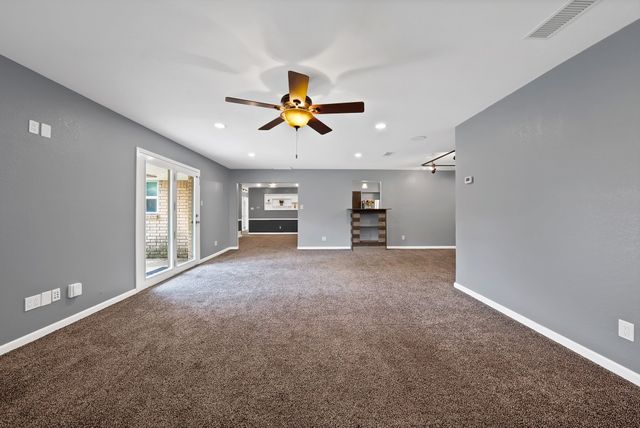 1103 Wildwood Drive, Arlington, TX 76011
