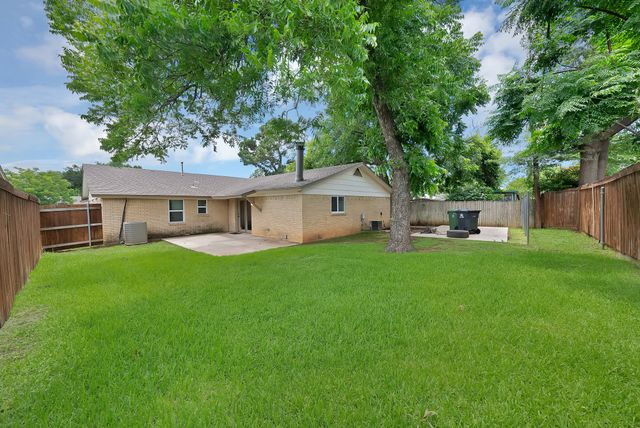 1103 Wildwood Drive, Arlington, TX 76011