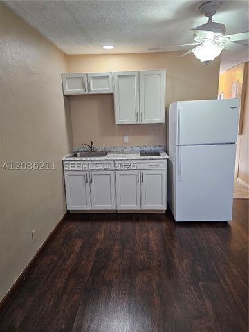3500 NW 39th St 0, Lauderdale Lakes, FL 33309