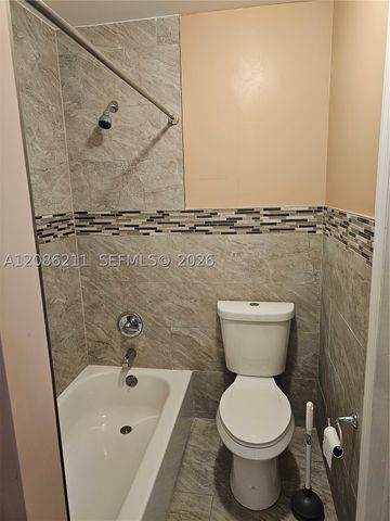 3500 NW 39th St 0, Lauderdale Lakes, FL 33309