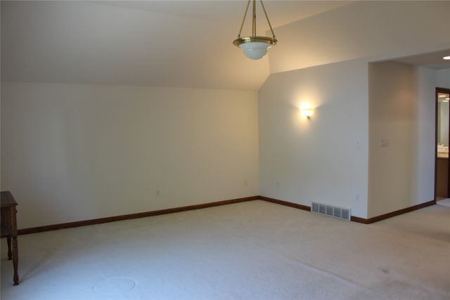 5209 ANNENDALE Drive, Erie, PA 16506