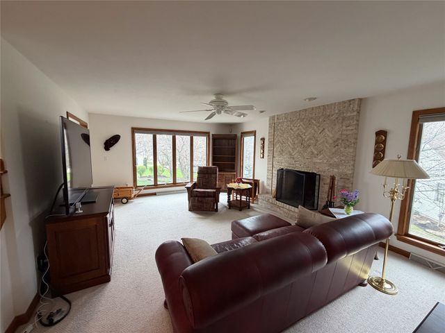 5209 ANNENDALE Drive, Erie, PA 16506