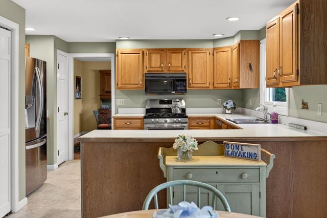 45 Eastview Terrace, Marstons Mills, MA 02648