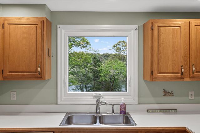 45 Eastview Terrace, Marstons Mills, MA 02648