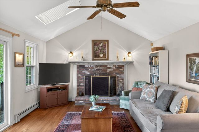 45 Eastview Terrace, Marstons Mills, MA 02648