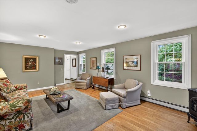 45 Eastview Terrace, Marstons Mills, MA 02648