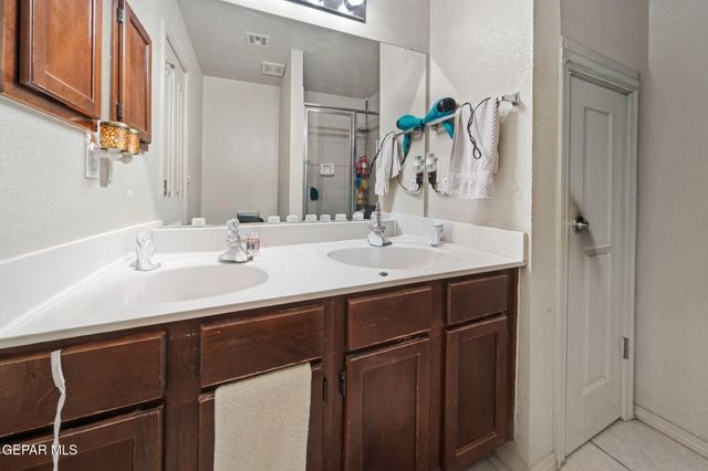 5476 FRANCISCO ROQUE Drive, El Paso, TX 79934