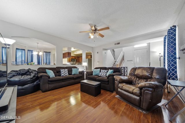 5476 FRANCISCO ROQUE Drive, El Paso, TX 79934