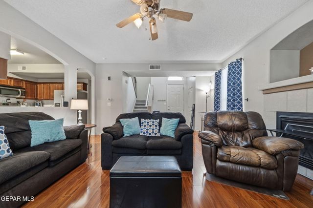 5476 FRANCISCO ROQUE Drive, El Paso, TX 79934