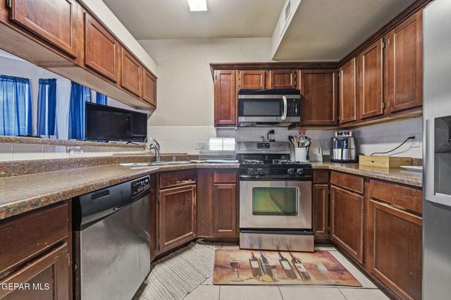 5476 FRANCISCO ROQUE Drive, El Paso, TX 79934