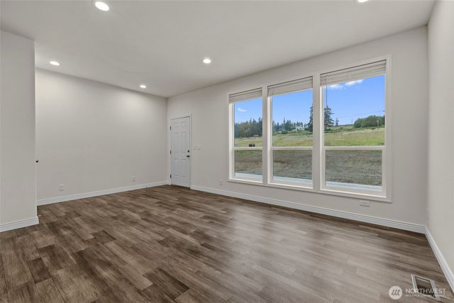 38143 State Route 20, Oak Harbor, WA 98277