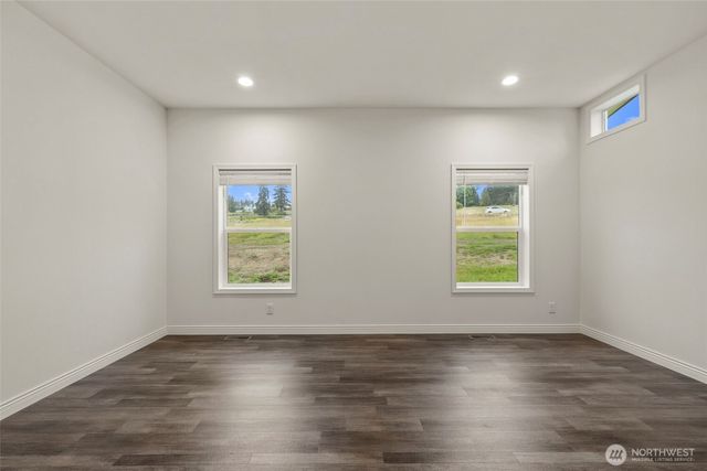 38143 State Route 20, Oak Harbor, WA 98277