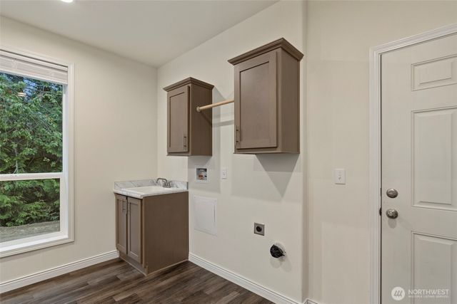 38143 State Route 20, Oak Harbor, WA 98277