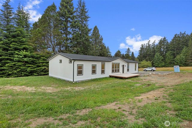 38143 State Route 20, Oak Harbor, WA 98277
