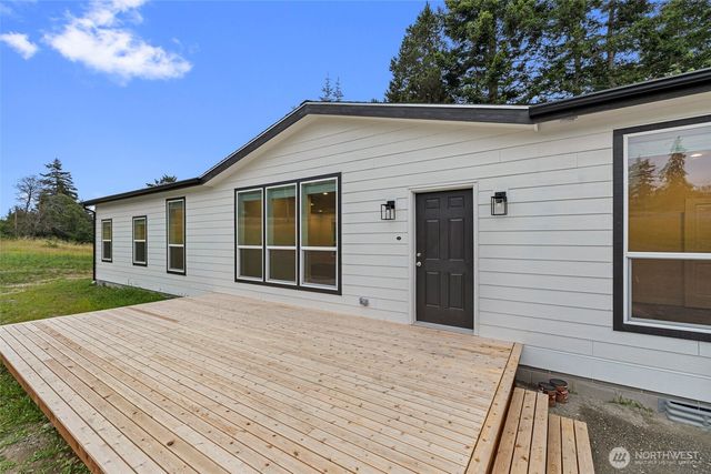 38143 State Route 20, Oak Harbor, WA 98277