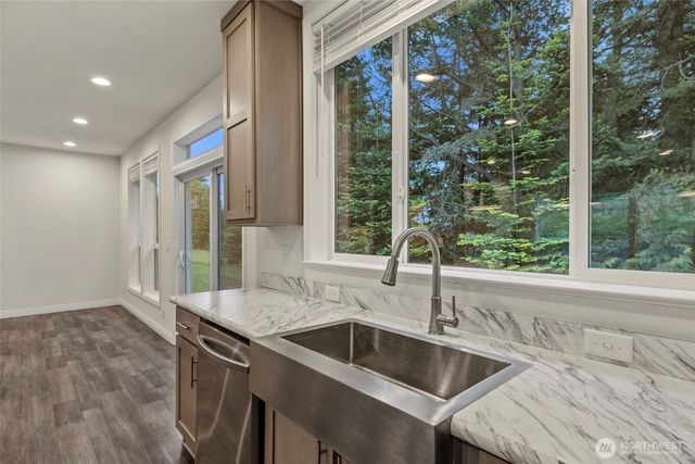 38143 State Route 20, Oak Harbor, WA 98277