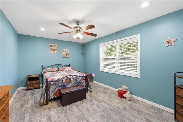 321 S 44th Street, Orange, TX 77630