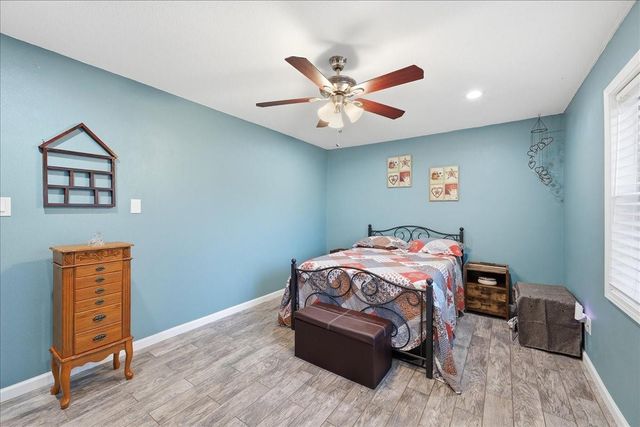 321 S 44th Street, Orange, TX 77630