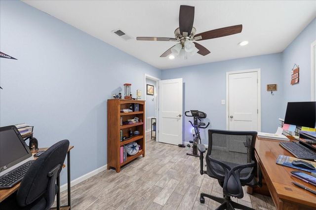 321 S 44th Street, Orange, TX 77630