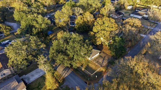 321 S 44th Street, Orange, TX 77630