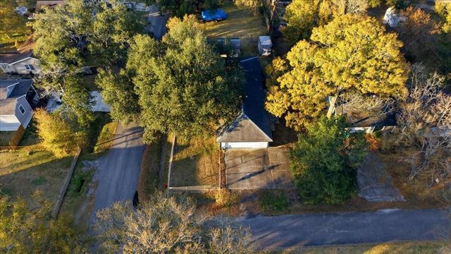 321 S 44th Street, Orange, TX 77630