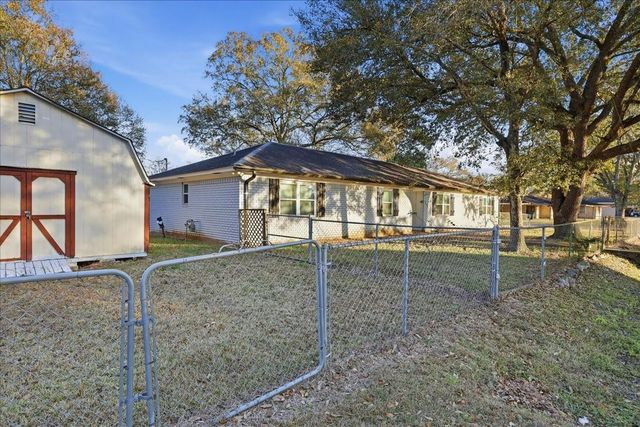 321 S 44th Street, Orange, TX 77630