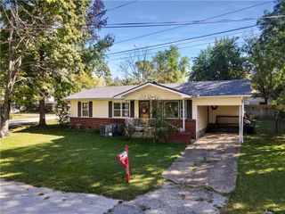 203 Gibson Avenue, Berryville, AR 72616