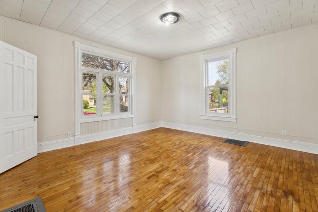 57 N PARK AVENUE, Fond Du Lac, WI 54935