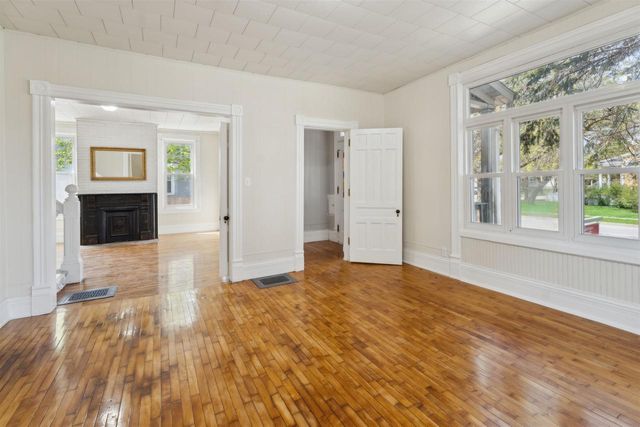 57 N PARK AVENUE, Fond Du Lac, WI 54935