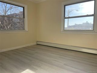 95-12 67 Av 2F, Rego Park, NY 11374