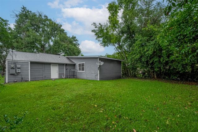 4906 Larkspur Street, Houston, TX 77033