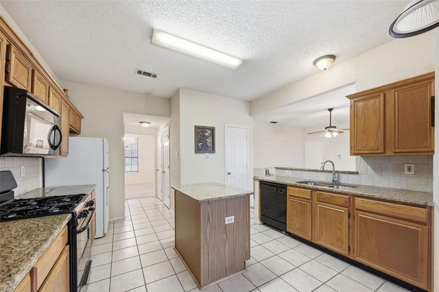 2227 Stillwater Drive, Mesquite, TX 75181