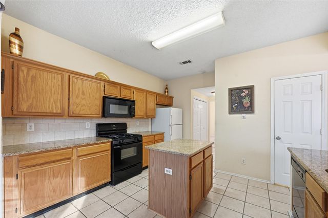 2227 Stillwater Drive, Mesquite, TX 75181