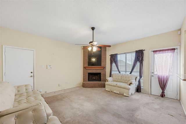 2227 Stillwater Drive, Mesquite, TX 75181