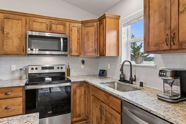 1108 Olivia Street SE, New Prague, MN 56071