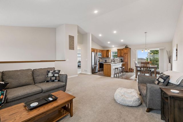 1108 Olivia Street SE, New Prague, MN 56071