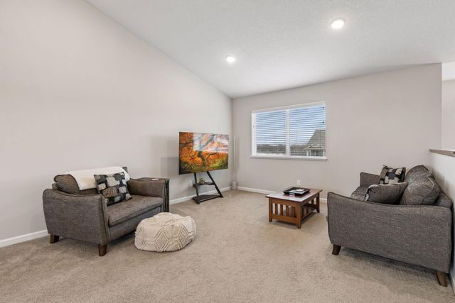 1108 Olivia Street SE, New Prague, MN 56071