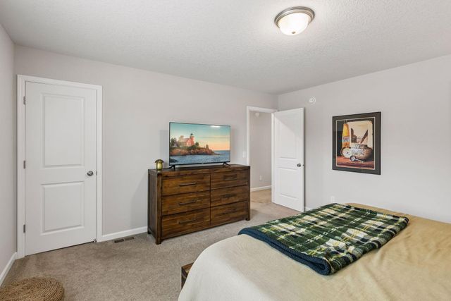 1108 Olivia Street SE, New Prague, MN 56071