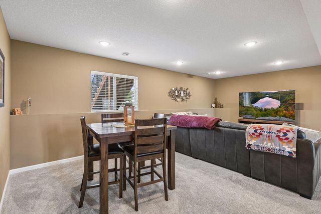 1108 Olivia Street SE, New Prague, MN 56071