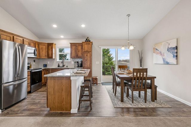 1108 Olivia Street SE, New Prague, MN 56071