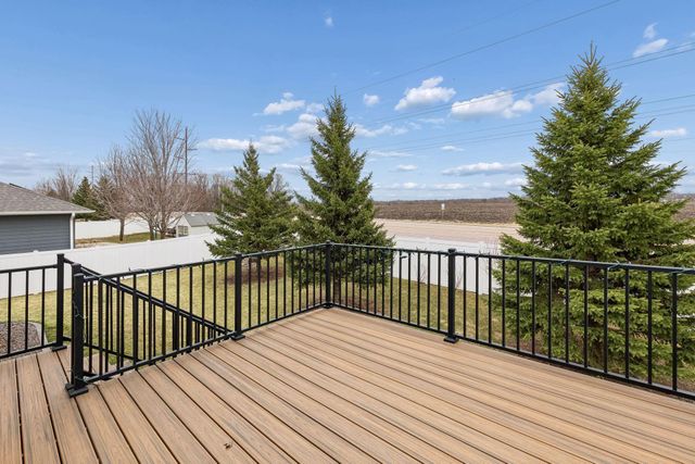 1108 Olivia Street SE, New Prague, MN 56071