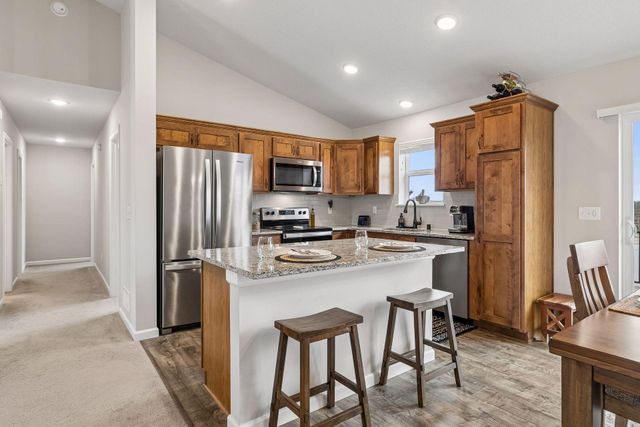 1108 Olivia Street SE, New Prague, MN 56071