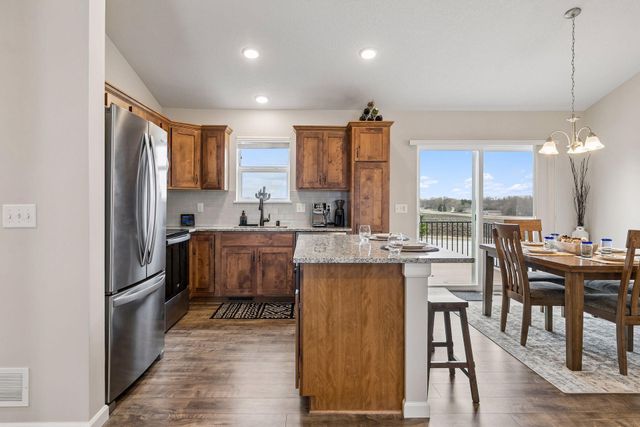 1108 Olivia Street SE, New Prague, MN 56071