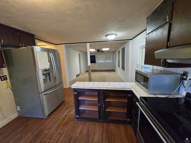 1504 NW 4th Street, Abilene, KS 67410